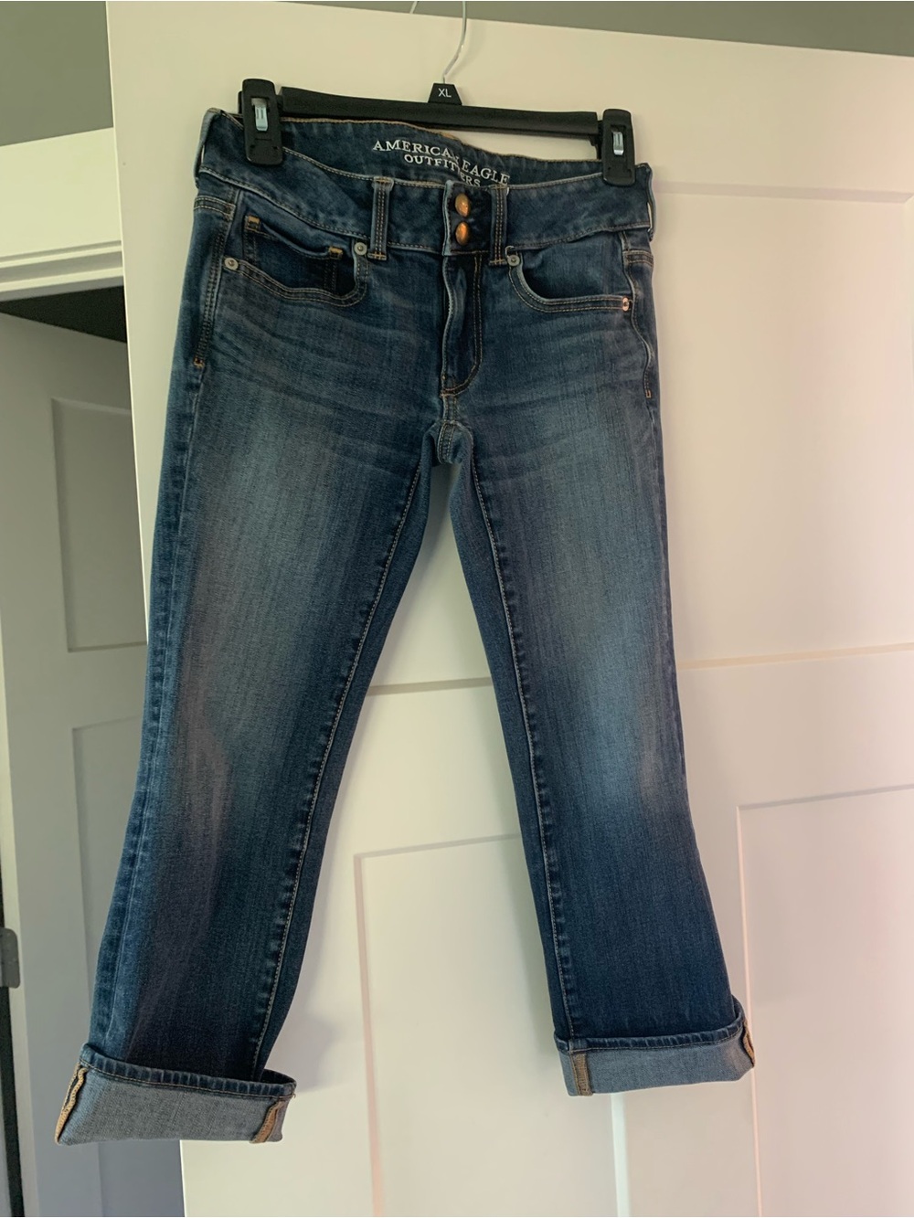 American Eagle Outfitters Artist Crop Women’s Boyfriend Jeans